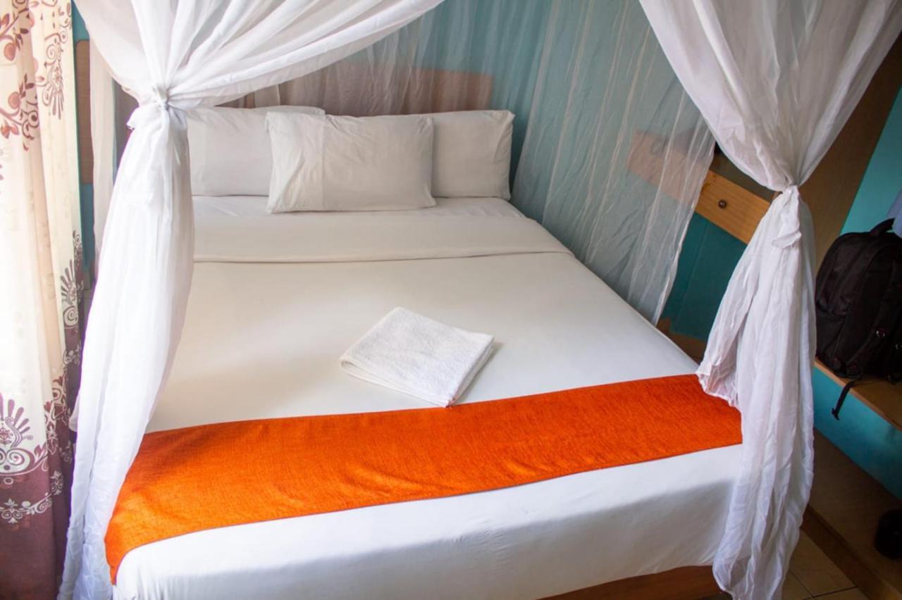 La Jardine Bed & Breakfast Nairobi Ngoại thất bức ảnh