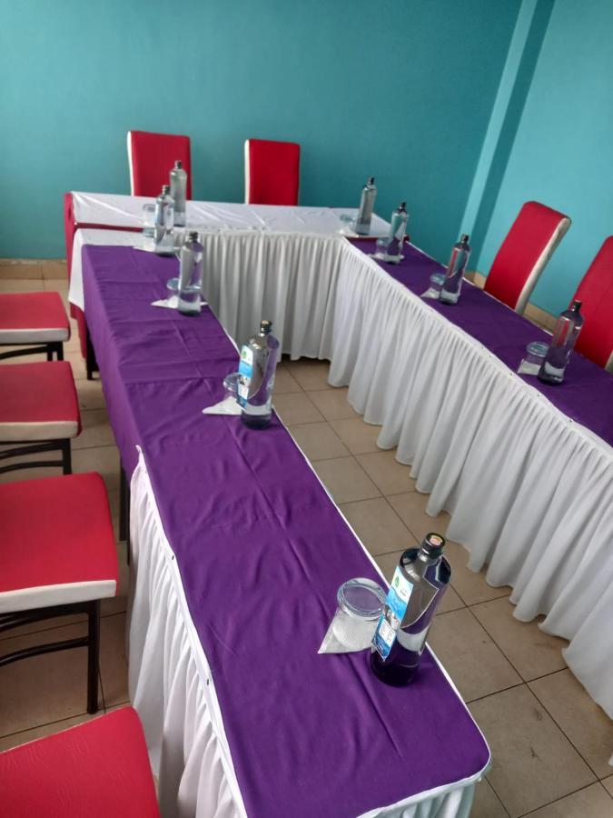 La Jardine Bed & Breakfast Nairobi Ngoại thất bức ảnh